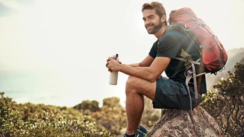 Eating and drinking correctly while hiking