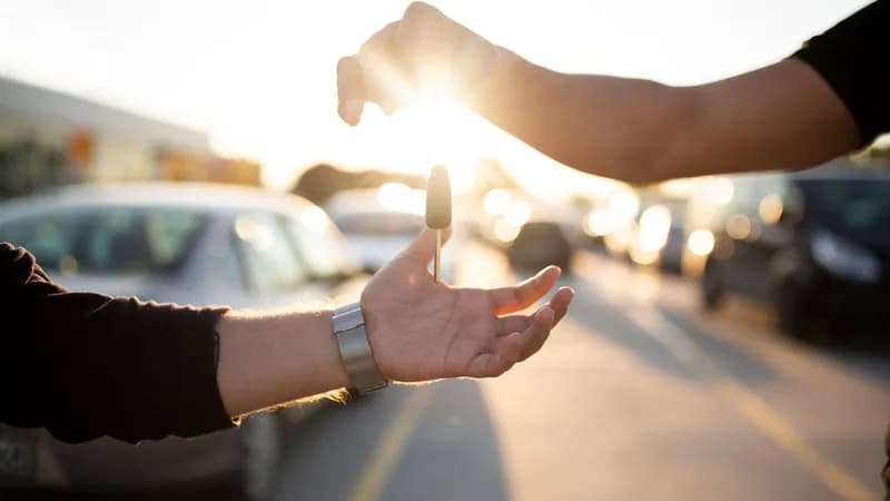 Location de voiture en vacances - Attention aux coûts