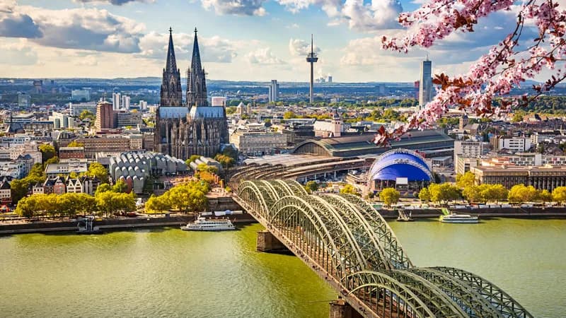 Kölner Dom verlangt zwölf Euro Eintritt
