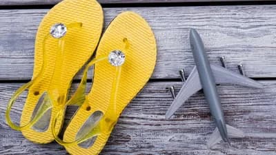 Flight attendants warn against shorts and flip-flops on the airplane