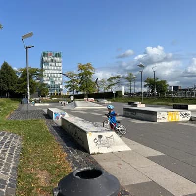 KAP686 Skateplaza