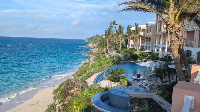 The Reefs Hotel & Club