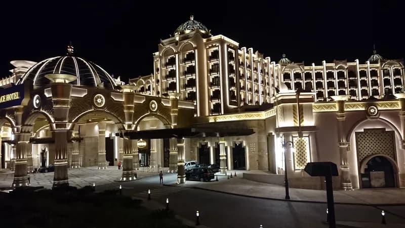 Hotel Golden Dragon