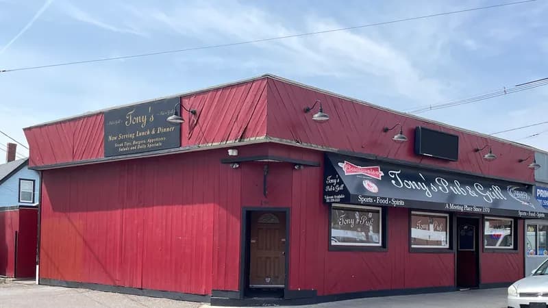 Tony's Pub & Grill