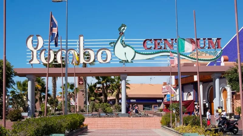 Yumbo Centre
