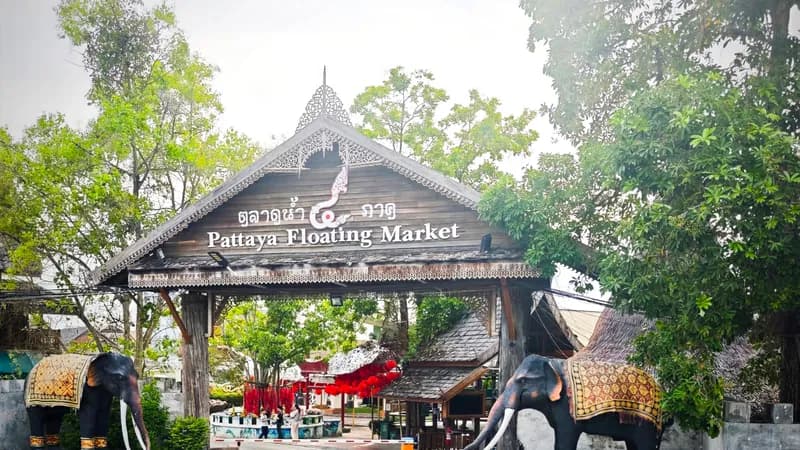 Pattaya Floating Market