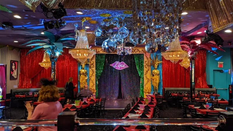 Lips Restaurant