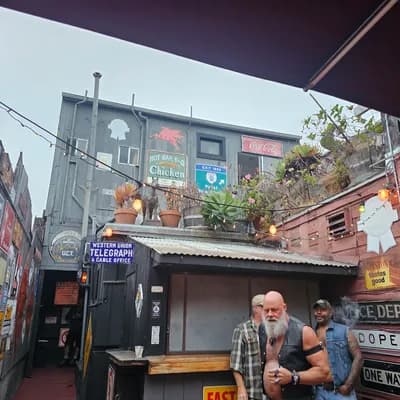 Lone Star Saloon