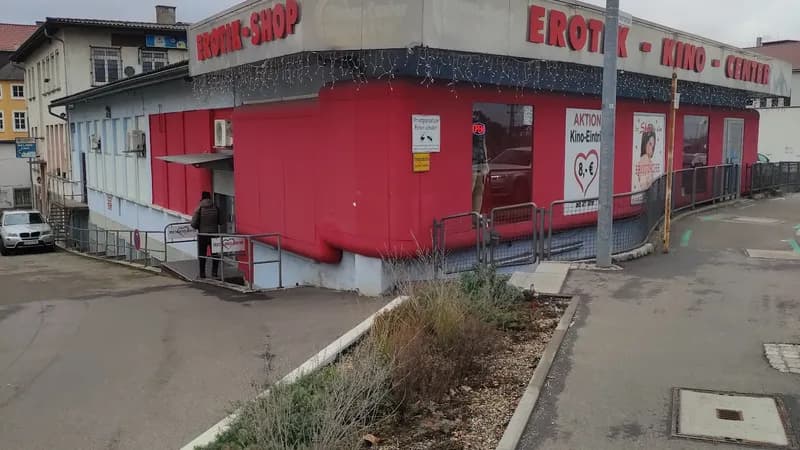 Erotik-Kino-Center