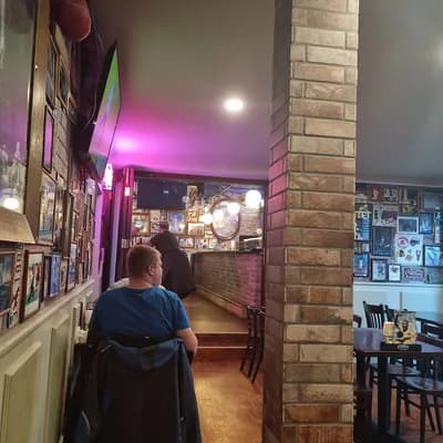 Planet Sports - american restaurant & sports bar