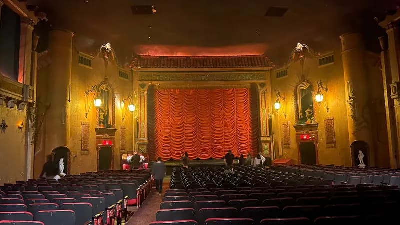 Music Box Theatre
