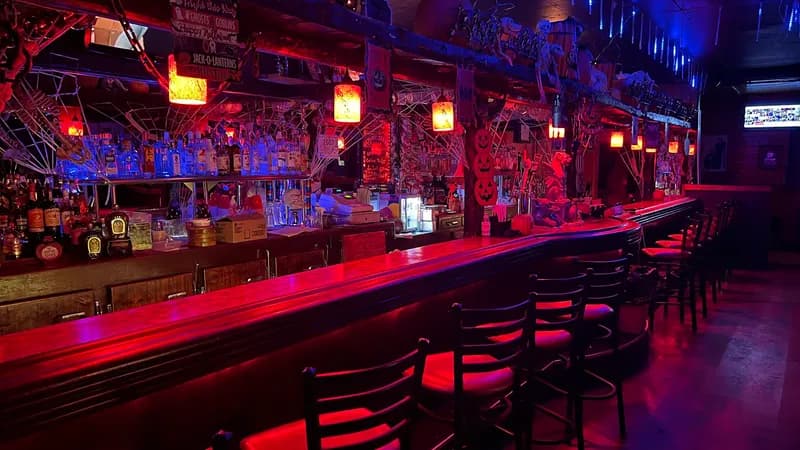 HALO Bar & Lounge