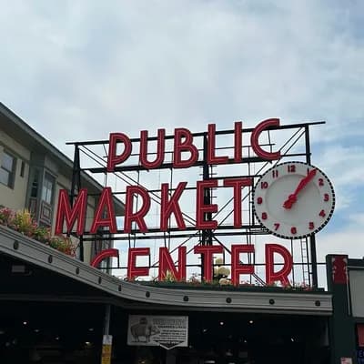 Pike Place Pigs