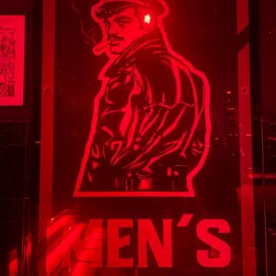 MEN’S BAR