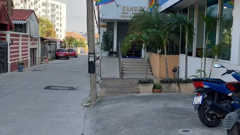 Sansuk Sauna & Guesthouse