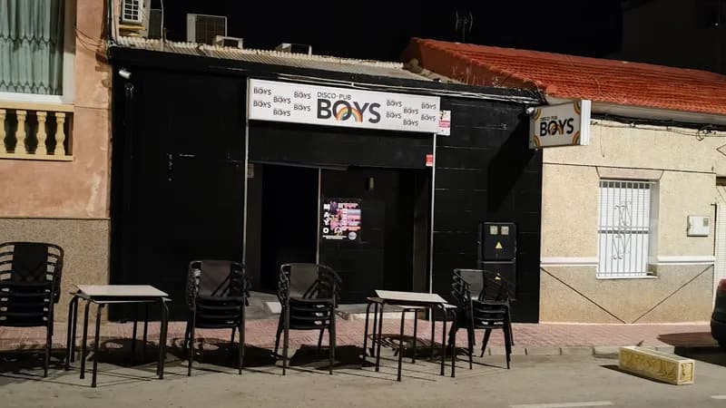 Pub Boys