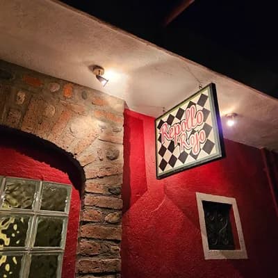 Red Cabbage Café