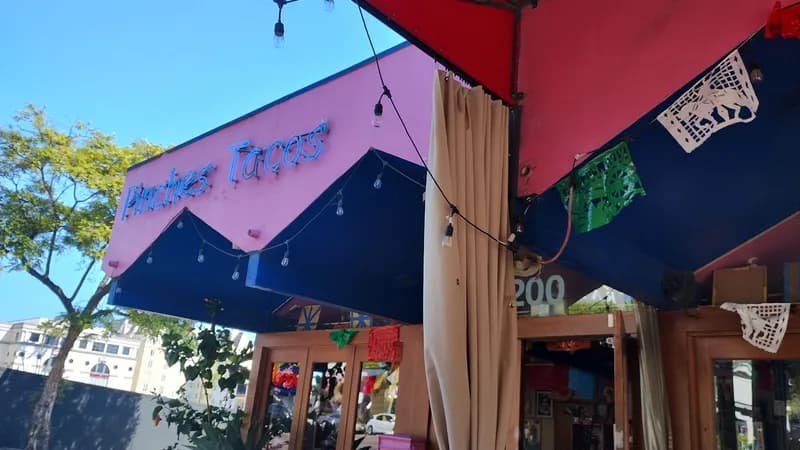 Pinches Tacos