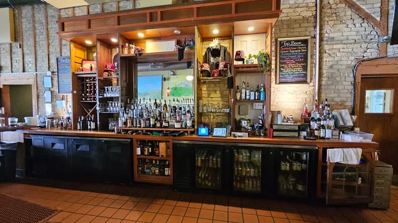 LuLu Cafe and Bar
