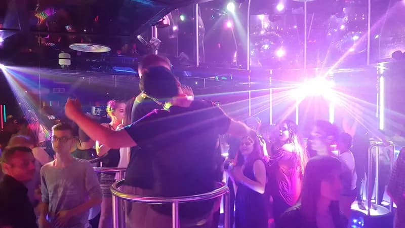 Shanghai Club