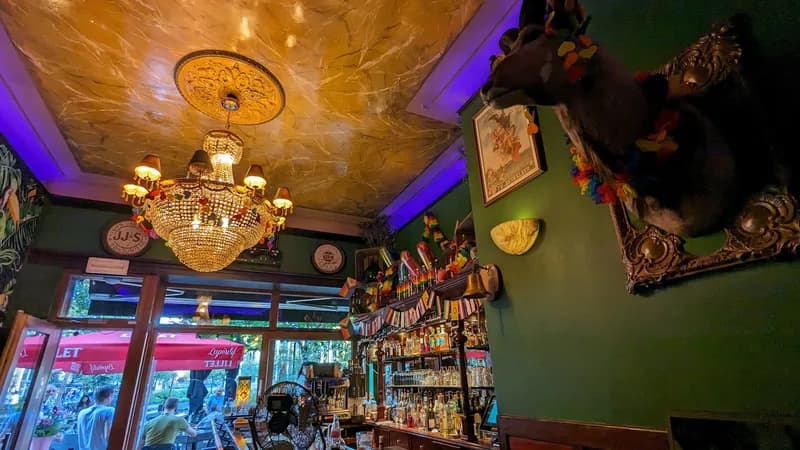 Café Twilight