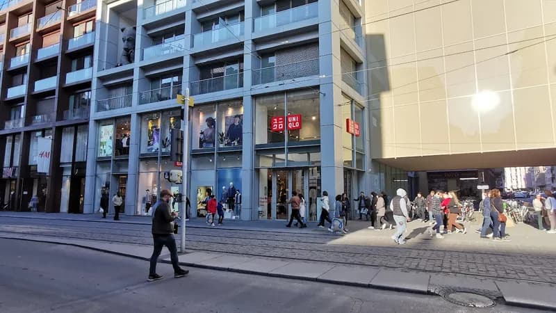 Uniqlo