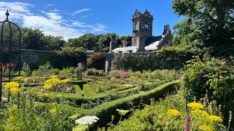 La Seigneurie, House and Gardens