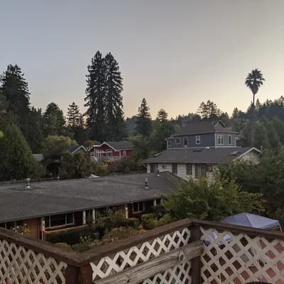 The Woods Cottages & Cabins @ Russian River
