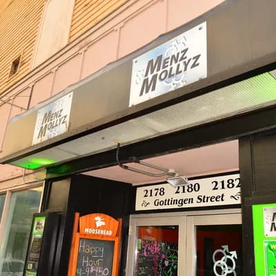 Menz & Mollyz Bar