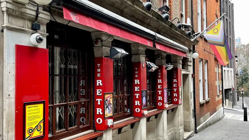 Retro Bar