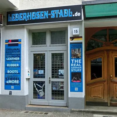 LEDERHOSEN-STADL