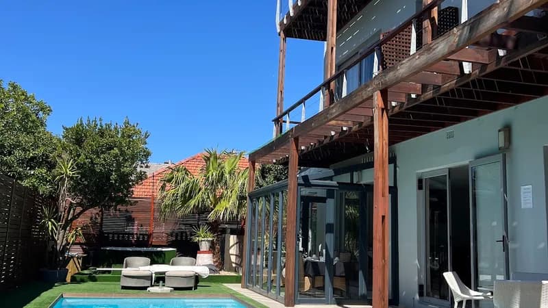 The One 8 Hotel