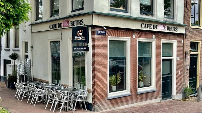 Gaycafé De Roze Beurs