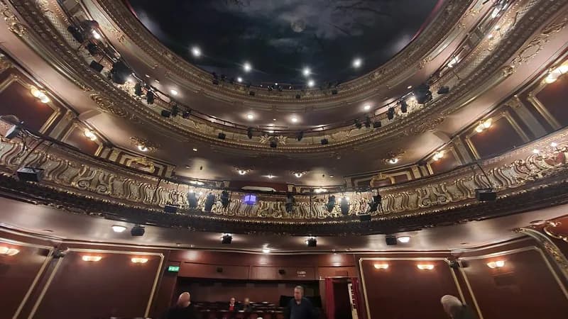 Apollo Theatre