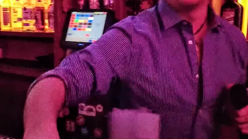 Hybrid Lounge
