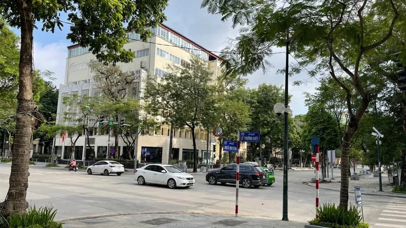 Khách sạn Hòa Bình