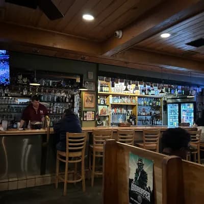RP Tracks Restaurant & Bar