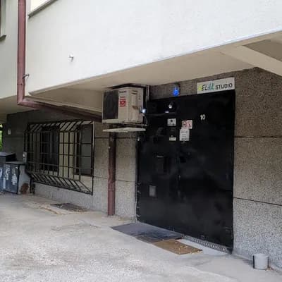 Garage gay sauna