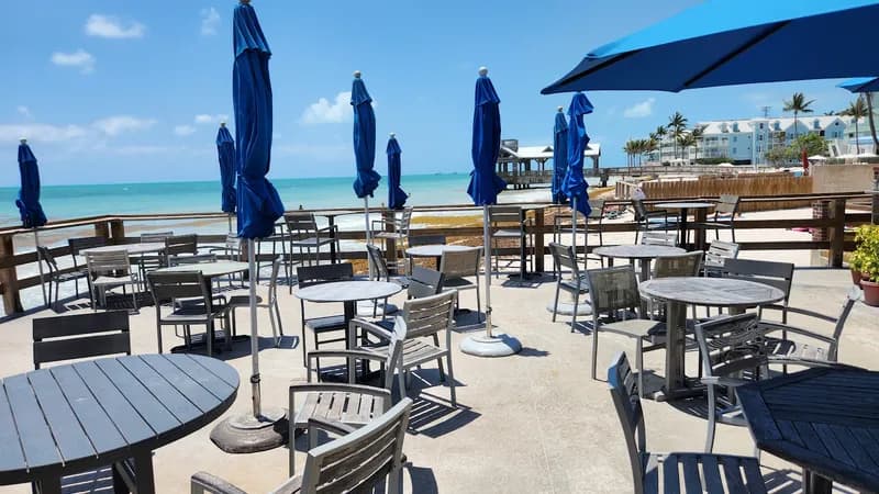 Afterdeck Bar at Louie’s