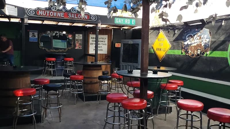 Nu Towne Saloon