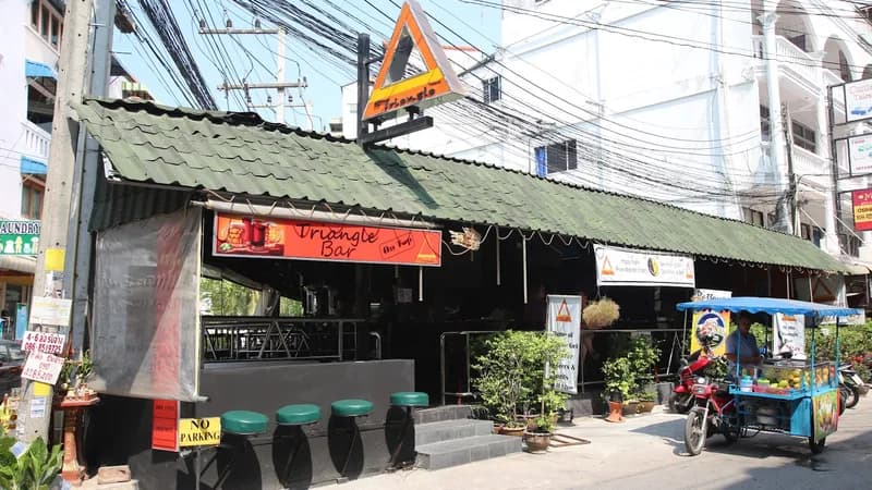 The Triangle Bar