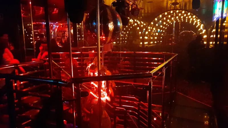 Metropolis Club