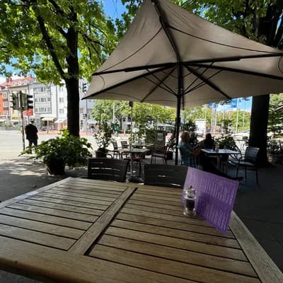 Cafe Mezzo