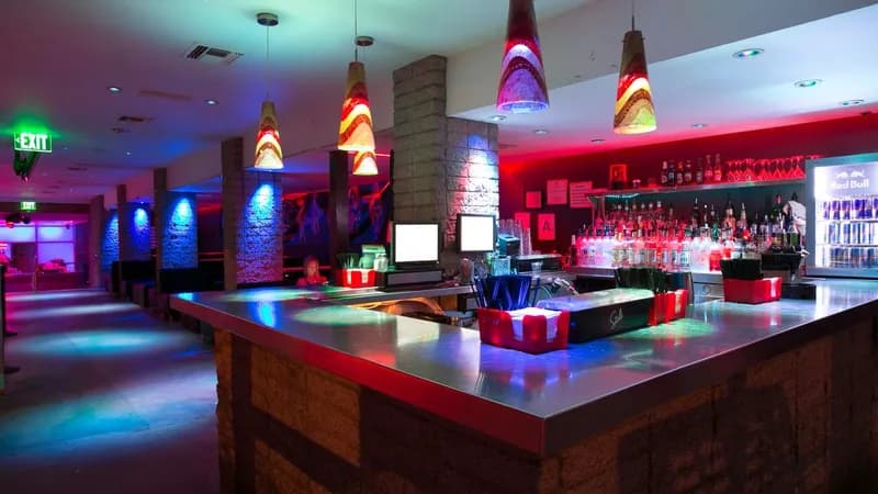 Here Lounge