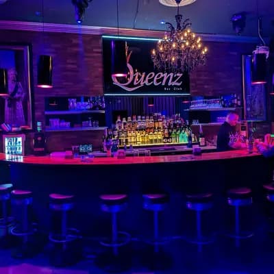 QUEENZ Club