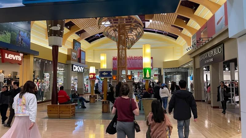 Vaughan Mills