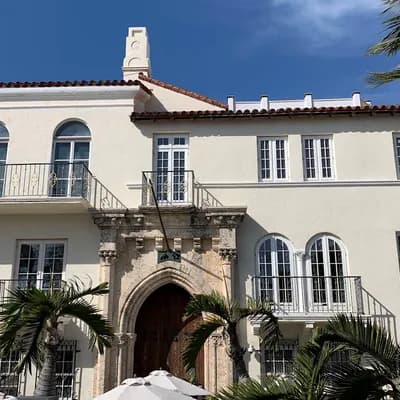The Villa Casa Casuarina At The Former Versace Mansion