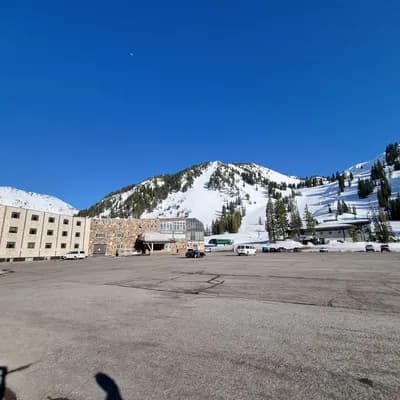 Goldminer's Daughter Lodge