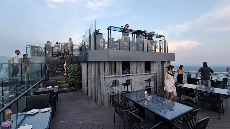 Vertigo & Moon Bar Rooftop