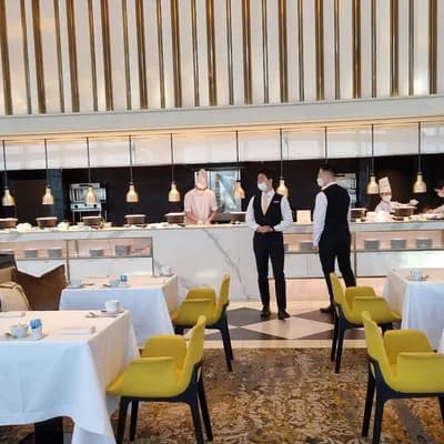 STAY Modern Restaurant by Yannick Alleno